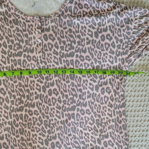 Just Be Womens Oversized L Pink Gray Leopard Print Pajama Set Ultra Soft - Picture 5 of 9